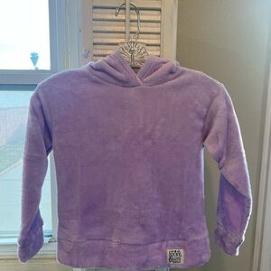 Lucky Brand Girl’s Lavender Fleece Pullover With Hoodie Size 5/6 XS NEW